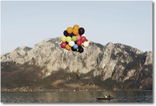 Luftballonaktion, C-Print, 124x185 cm, 2007
