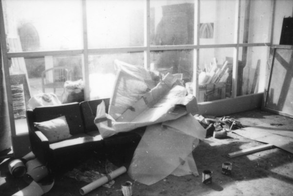 Atelier 6, 1989/2009; Auflage 1/3, Silbergelatine/ Baryt: 127,4 x 182,3 cm (Rahmenmaße)