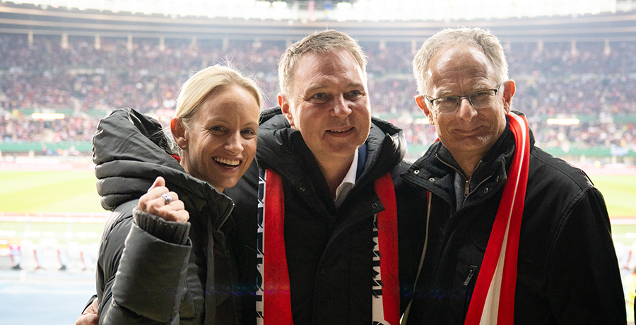Sportminister Babler mit STS Schmidt und Finanzminister Marterbauer beim ÖFB-Erfolg gegen Bosnien