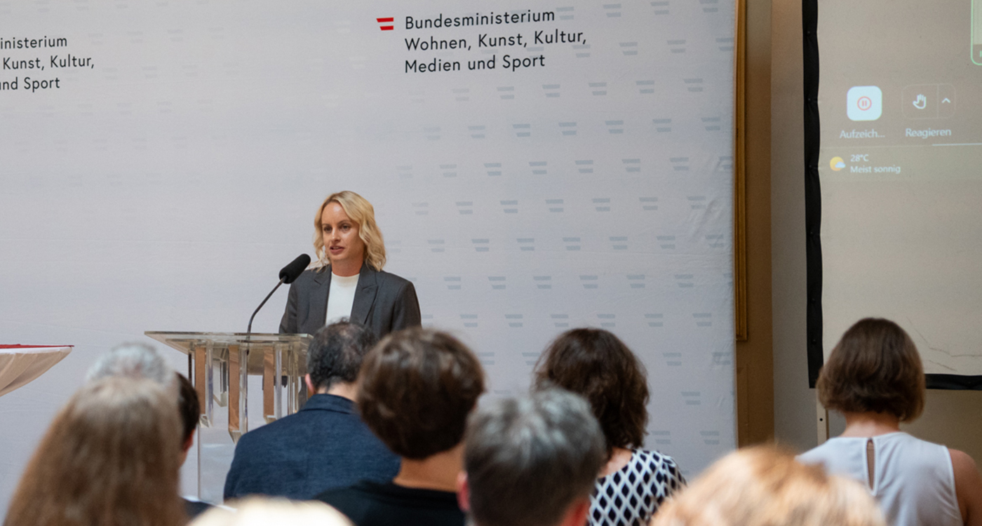 Staatssekretärin Michaele Schmidt