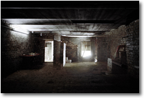 Keller, 3 C-Prints, 110x150 cm, 2002