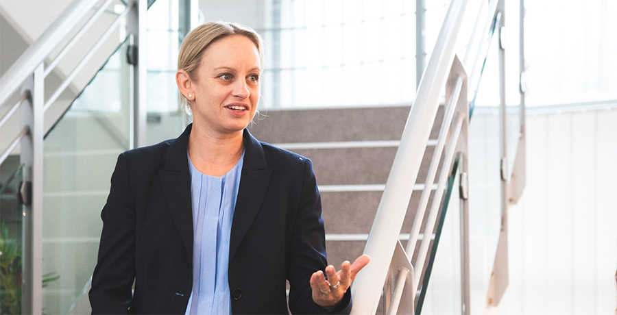 Staatssekretärin Michaela Schmidt besuchte den Girls' Day im Leistungssportzentrum Südstadt.