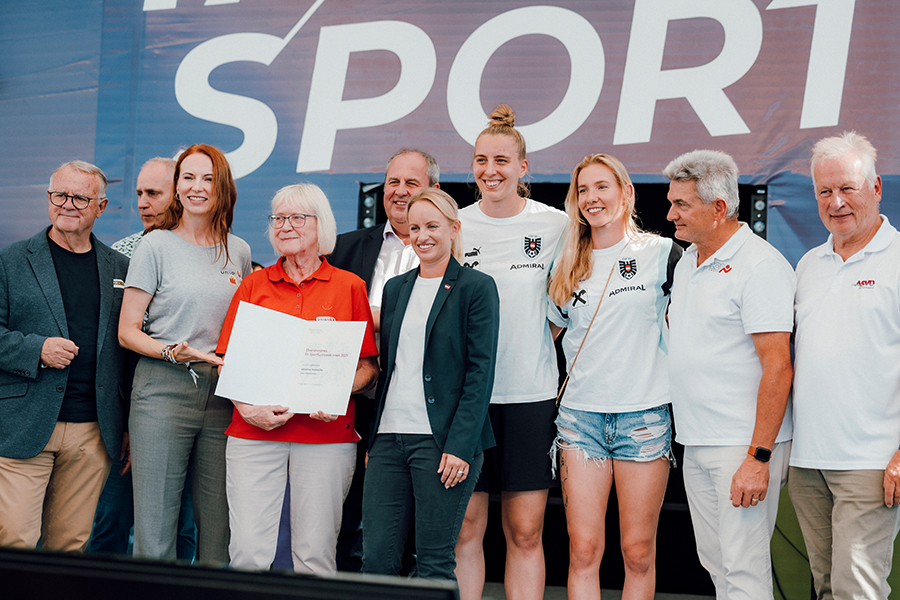 Ehrenamtspreis Lebenswerk für Christine Holzmüller